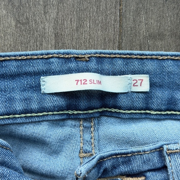 Levis 712 Slim Jeans - Picture 4 of 7
